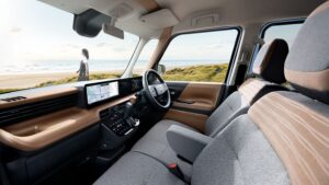 日産ルークスの広々とした室内空間